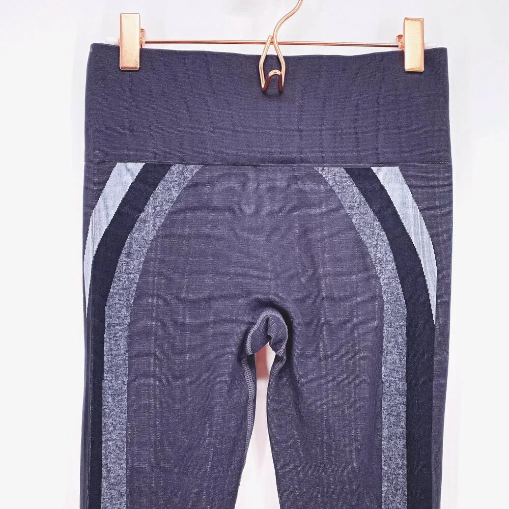 Spanx Look At Me Now‎ Seamless Track Stripe Leggings